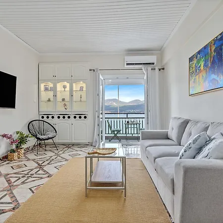 Old Bridge Waterfront View Apartment, Apartment