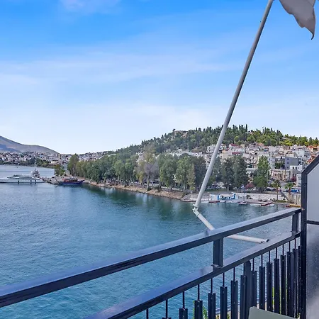 Old Bridge Waterfront View Apartment, Apartment *